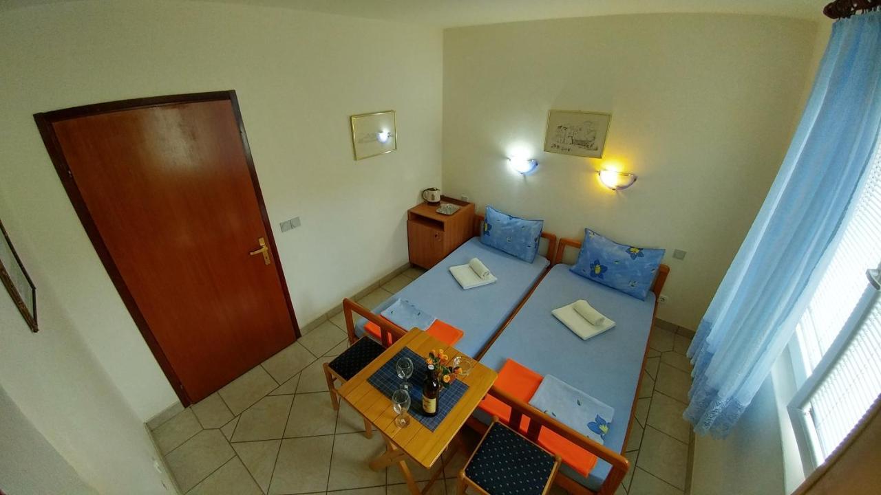 Apartments And Rooms Bova Baska  Exterior photo