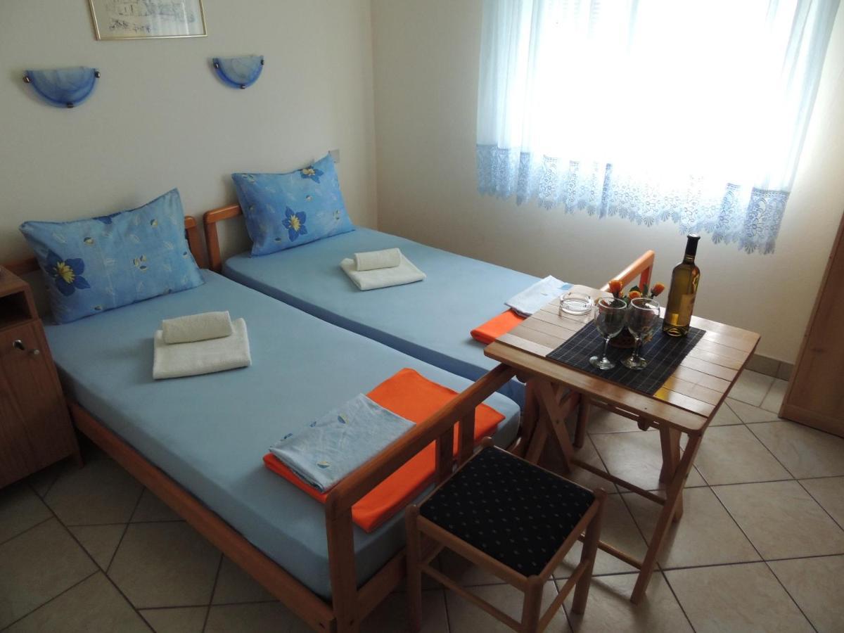 Apartments And Rooms Bova Baska  Exterior photo